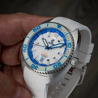 Ocean Crawler Core Diver Springtime Full Lume Blue (2 Straps Included)