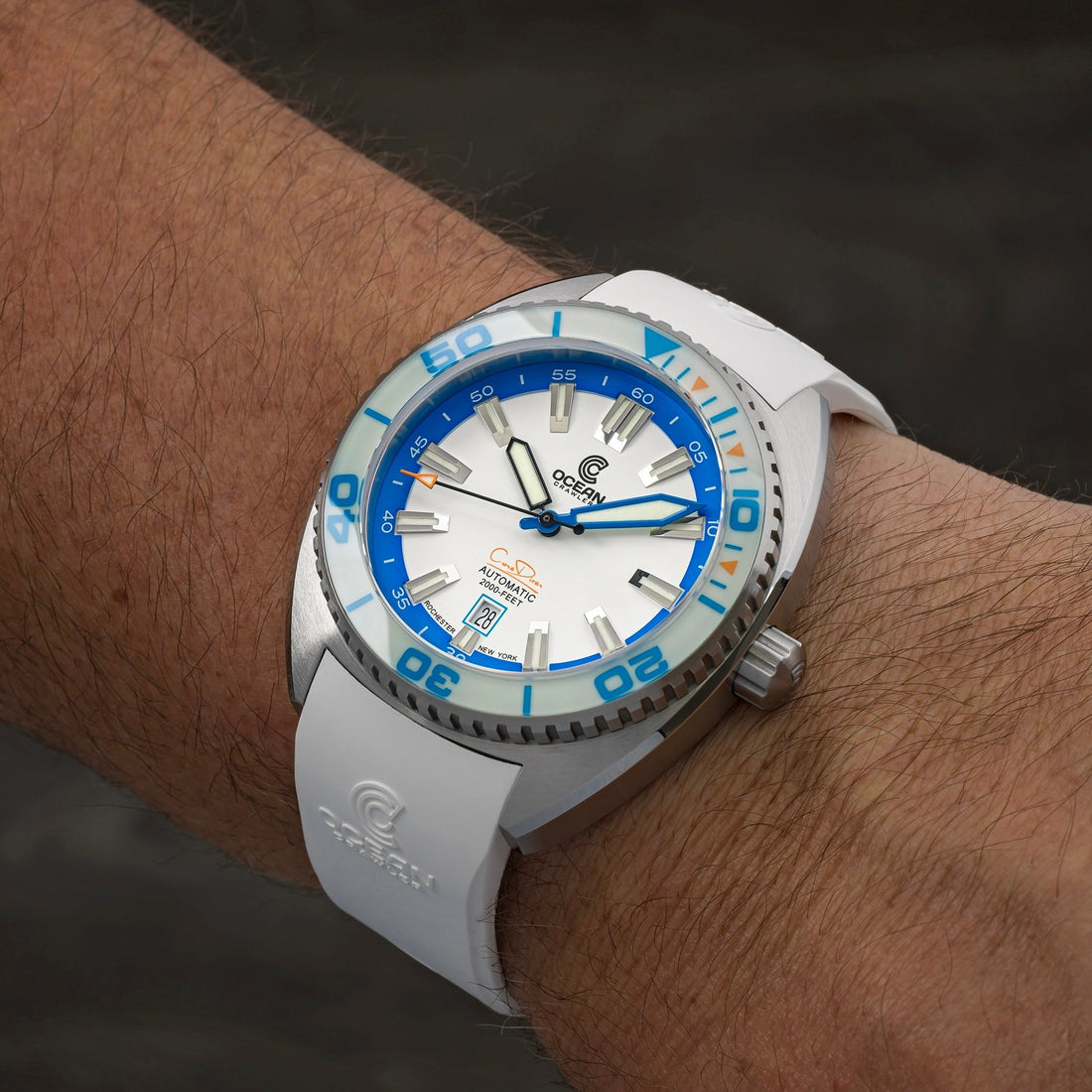 Ocean Crawler Core Diver Springtime Full Lume Blue (2 Straps Included)